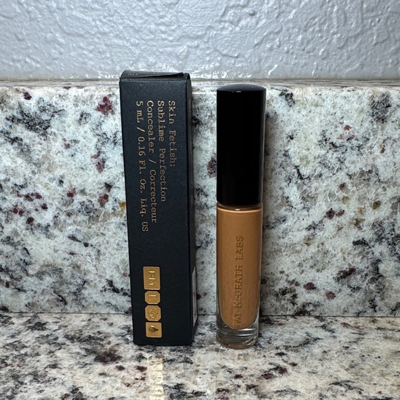 Pat McGrath M 19 Skin Fetish Concealer - Picture 3 of 7